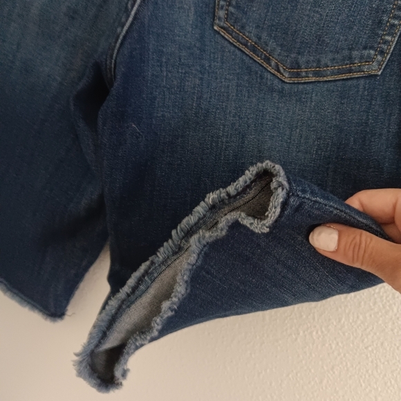 Rock & Republic Hula Flag "Fourth of July " frayed hem Denim Shorts sz.8 - Picture 9 of 10